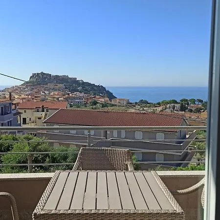 Gioiellino Sardo 아파트 *